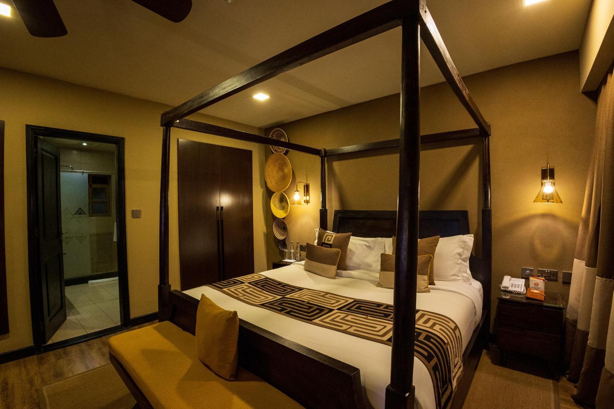 Speke Resort And Conference Center Kampala Esterno foto