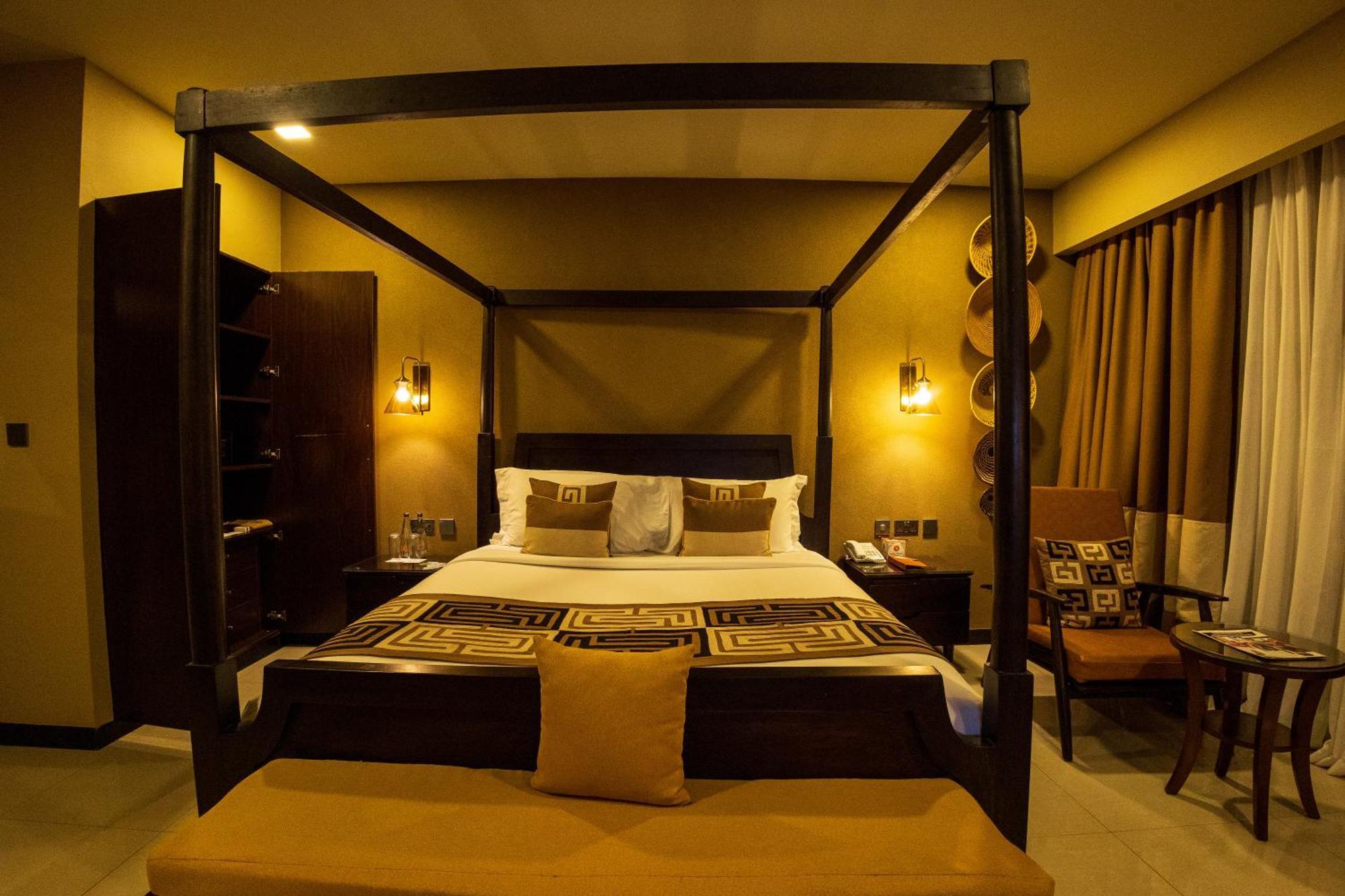 Speke Resort And Conference Center Kampala Esterno foto